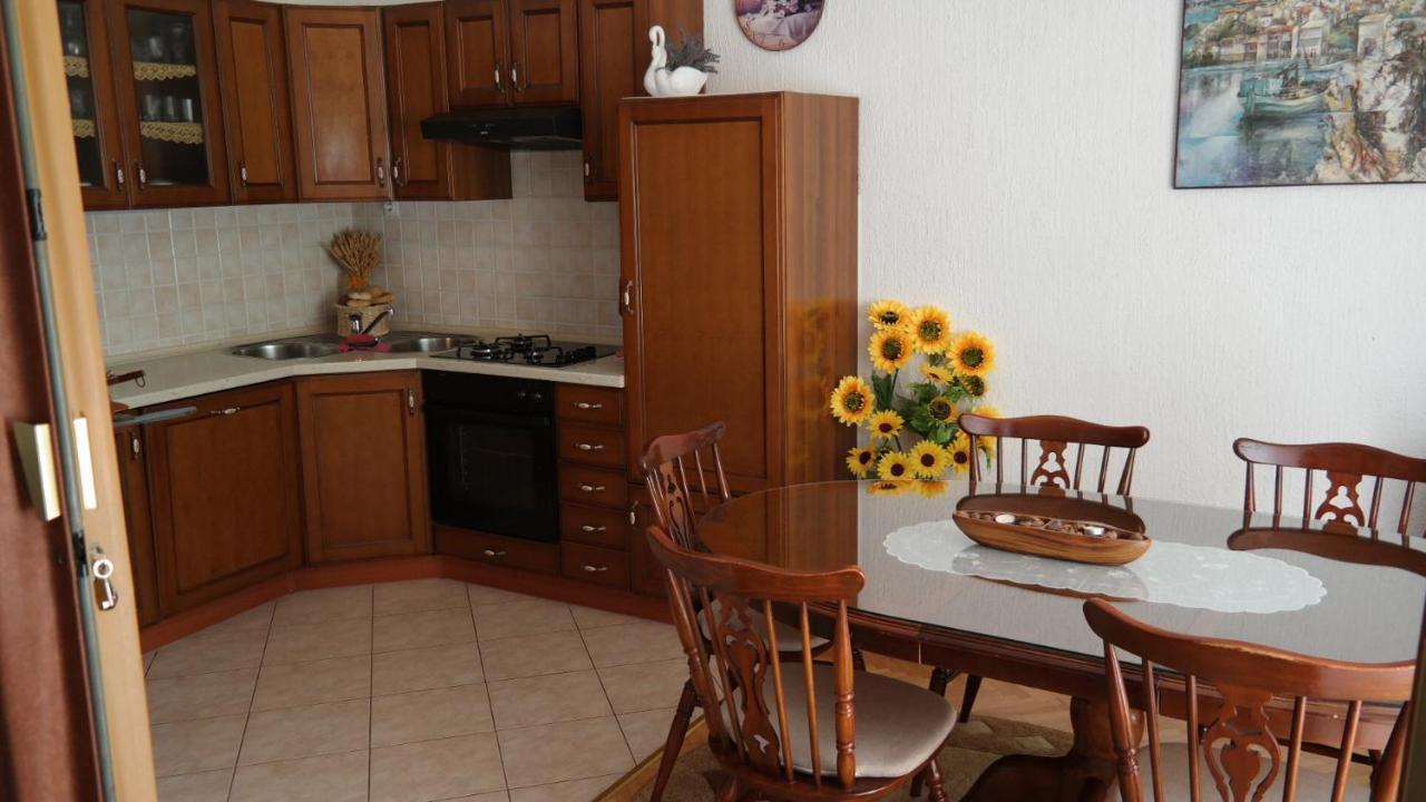 Apartman Ana Novi Vinodolski Zewnętrze zdjęcie
